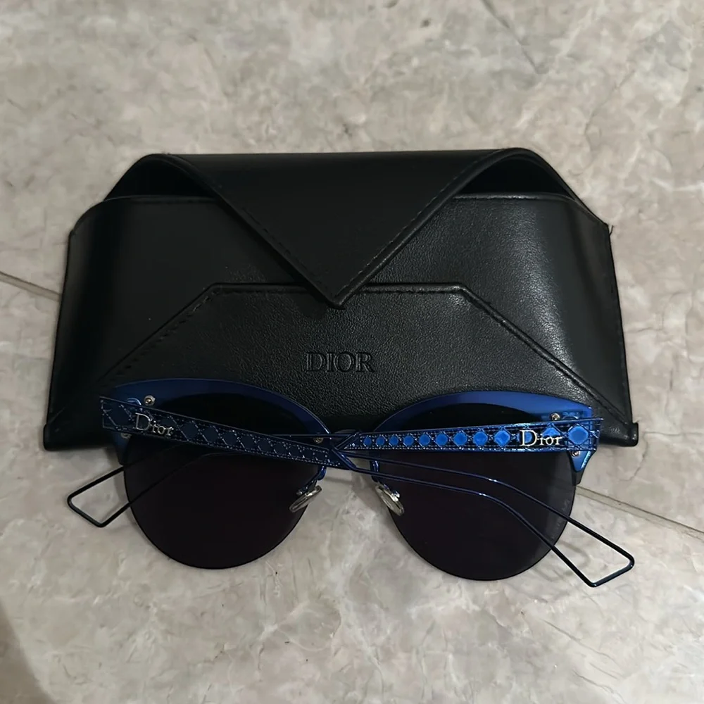 Dior Sunglasses - NEVER BEEN WORN - Picture 2 of 2
